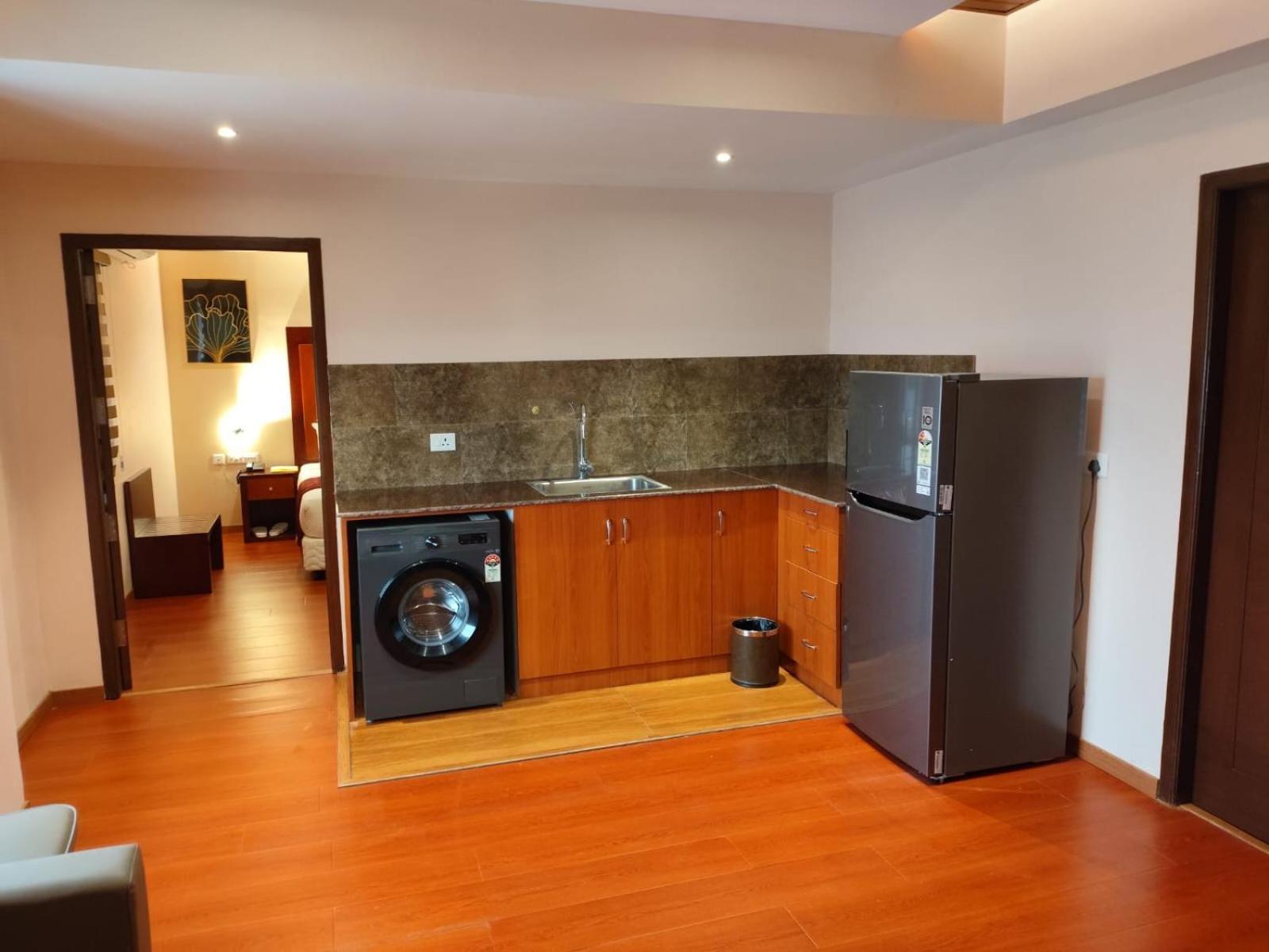 Park Avenue Hotel & Apartments Trichy Tiruchirappalli Ngoại thất bức ảnh